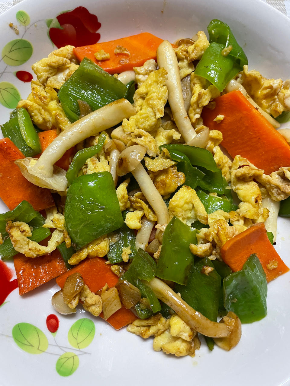 白玉菇炒鸡蛋