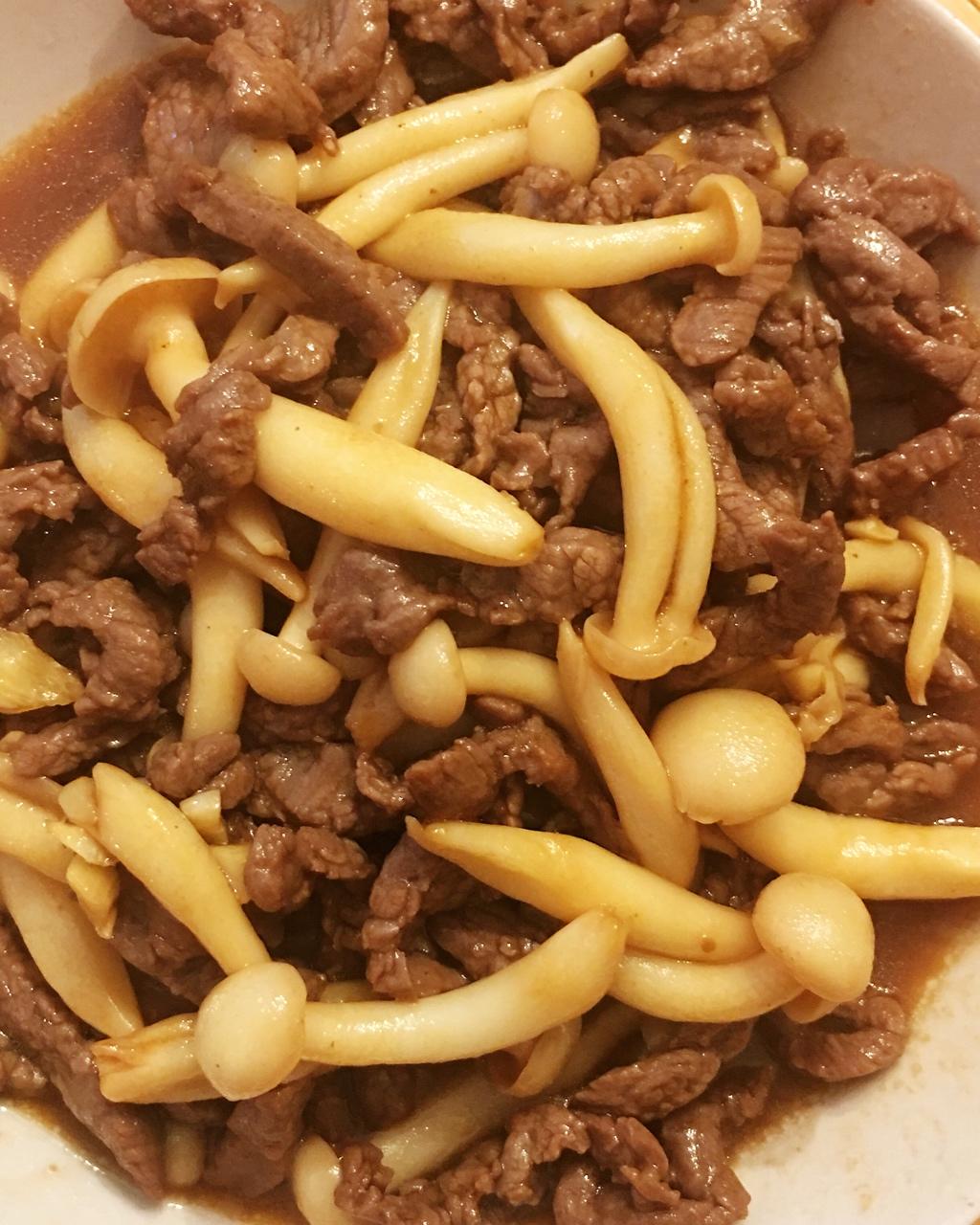 蚝汁海鲜菇炒牛柳
