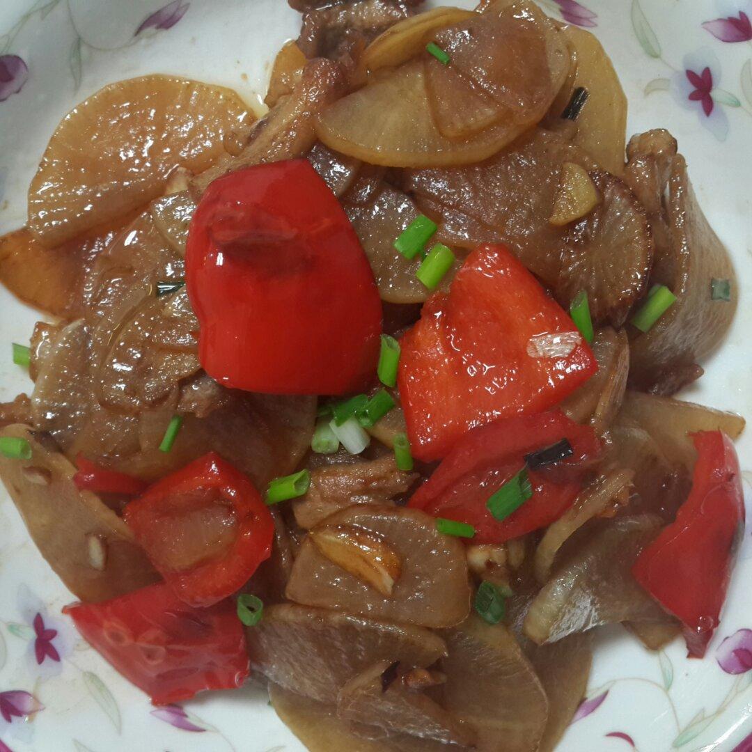 白萝卜烧五花肉