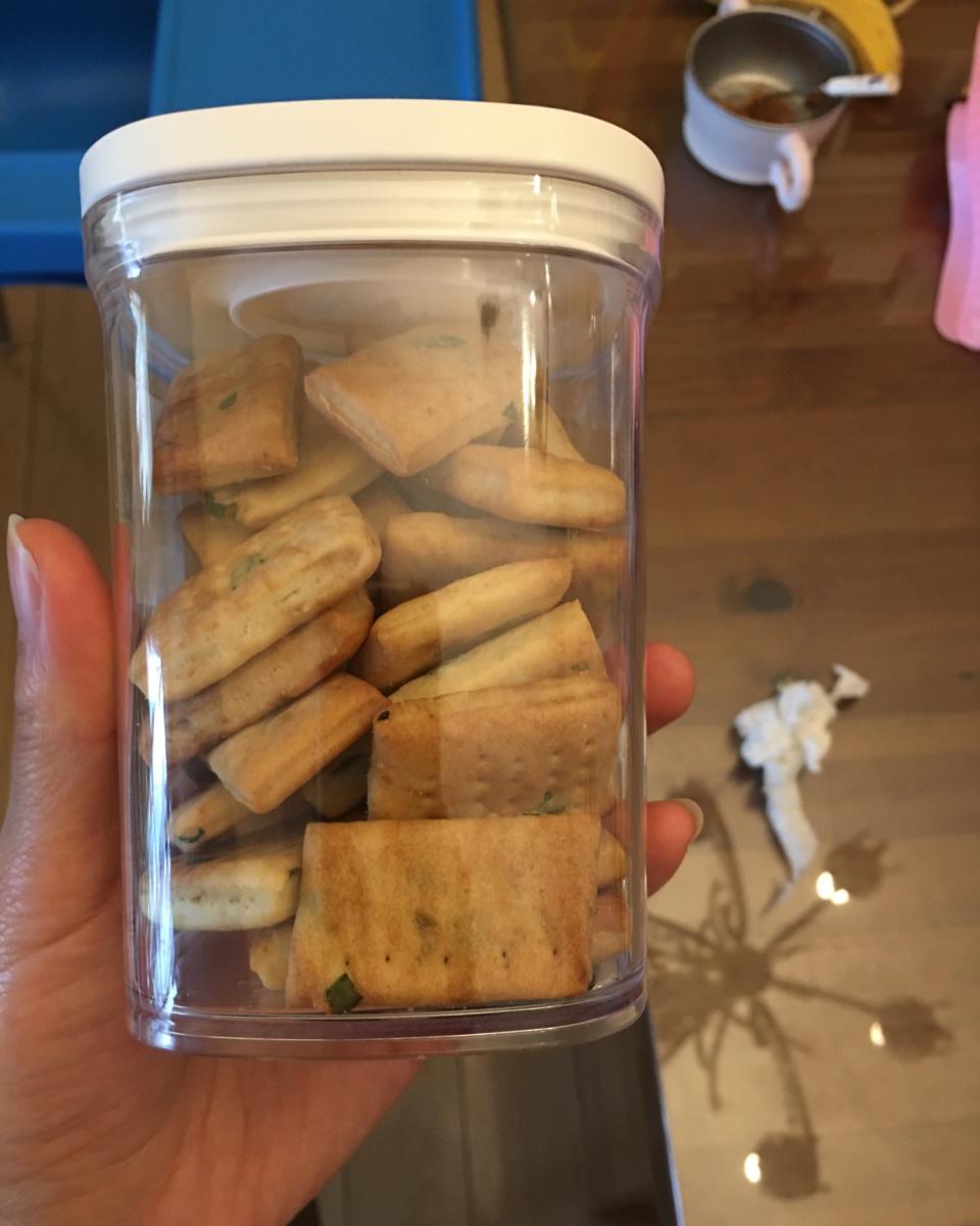 超级简单的葱香苏打饼