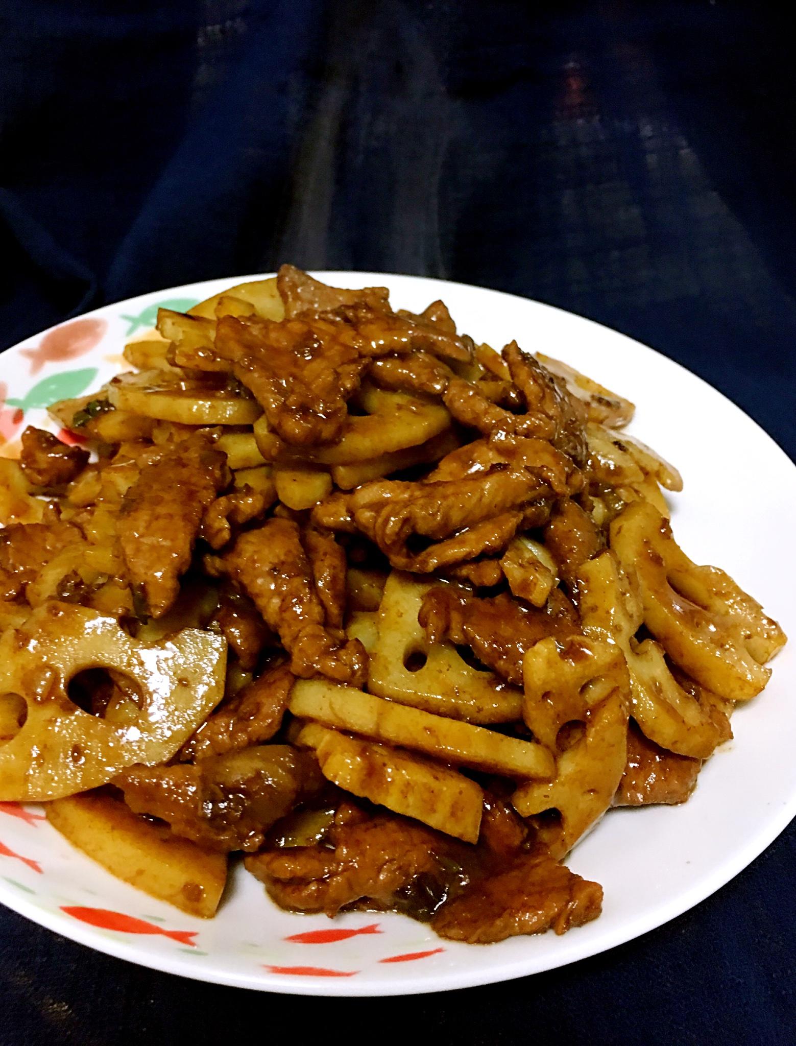 牛肉炒藕片