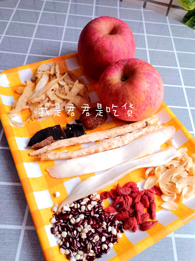 苹果沙参玉竹汤，润肺止咳，健脾益胃的做法 步骤1