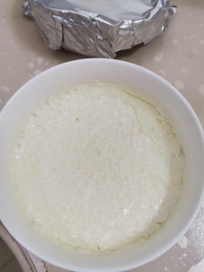双皮奶（科学方子：淡奶油兑牛奶以假乱真乳脂达到8%的水牛奶，在家轻松做出正宗顺德味儿）