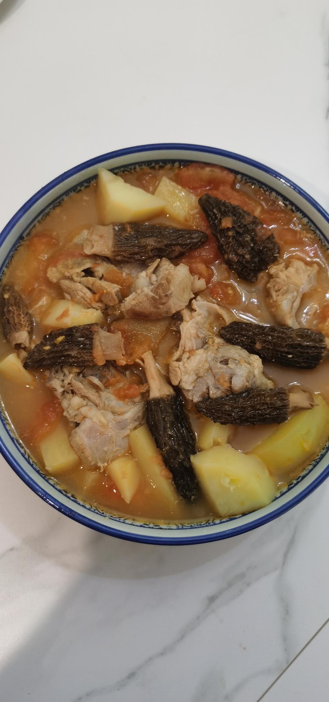番茄土豆小排汤