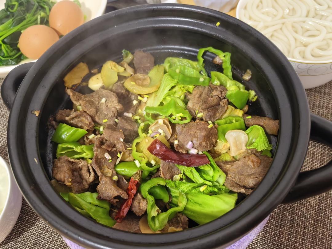 辣辣沙茶牛肉啫啫煲🍲