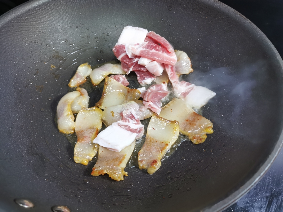 大葱炒肉的做法 步骤3