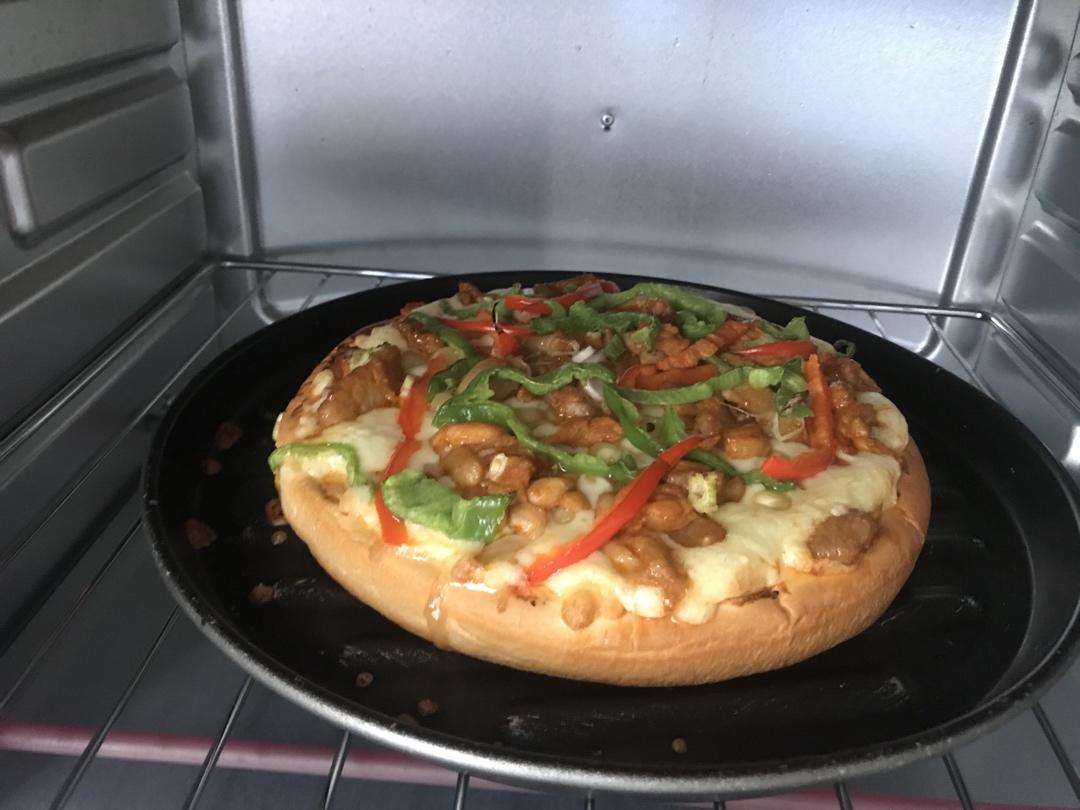 奥尔良烤鸡肉披萨