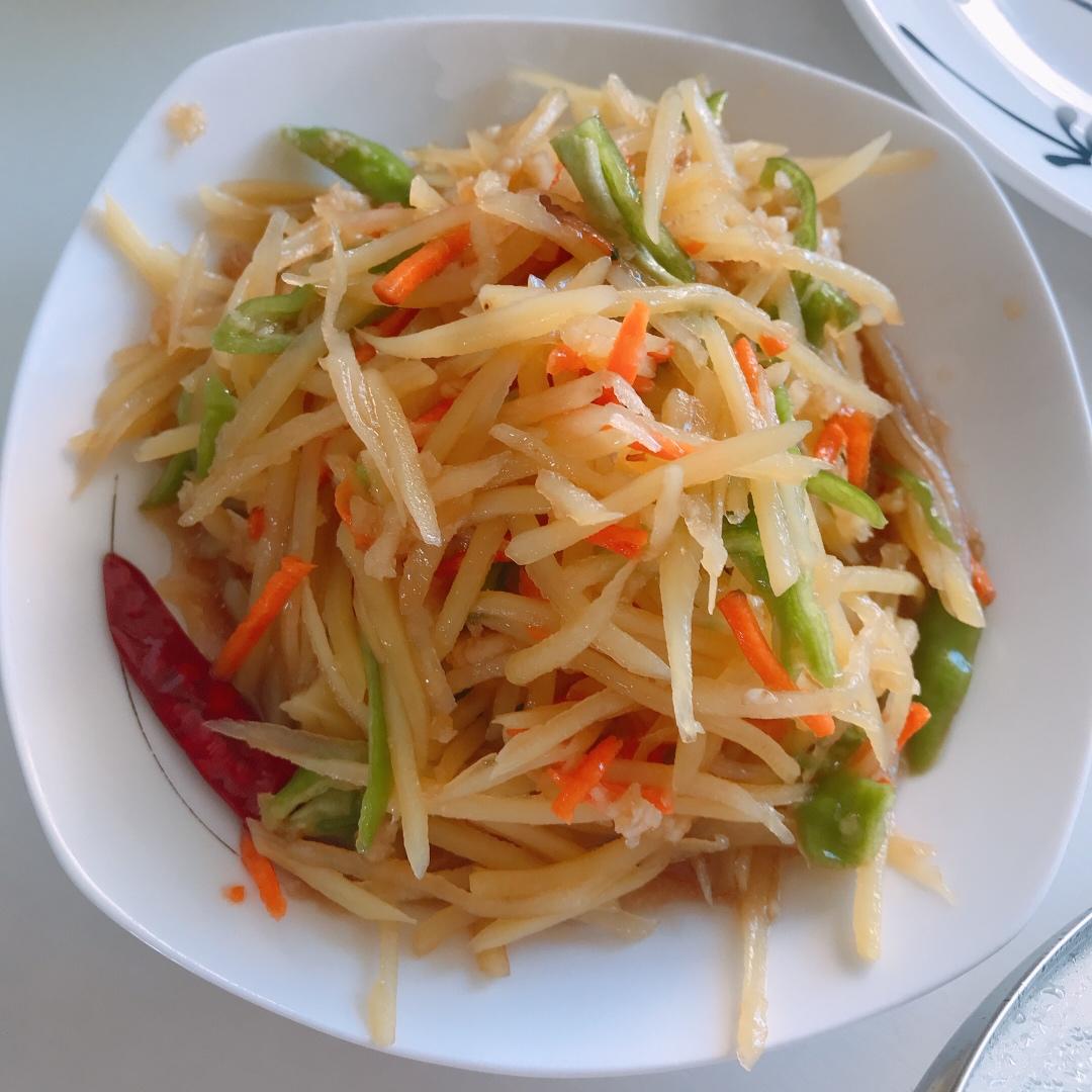 凉拌土豆丝，爽口开胃