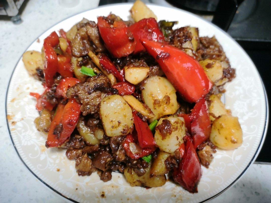 麻辣香鸭烧土豆