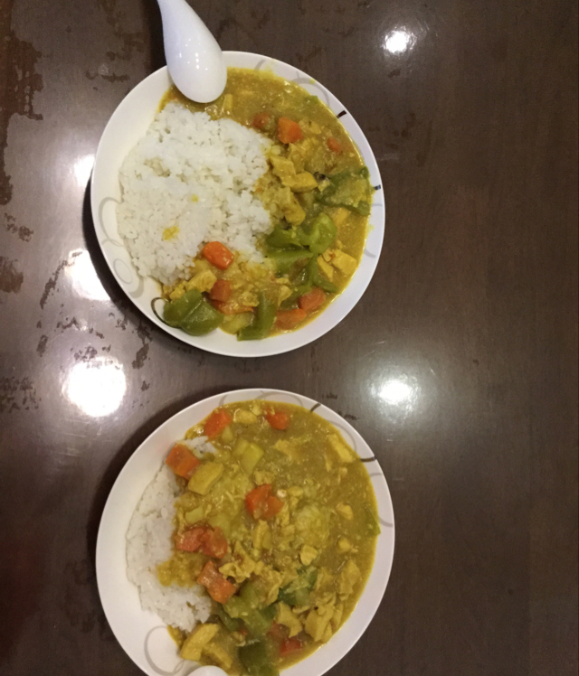 咖喱土豆鸡肉饭