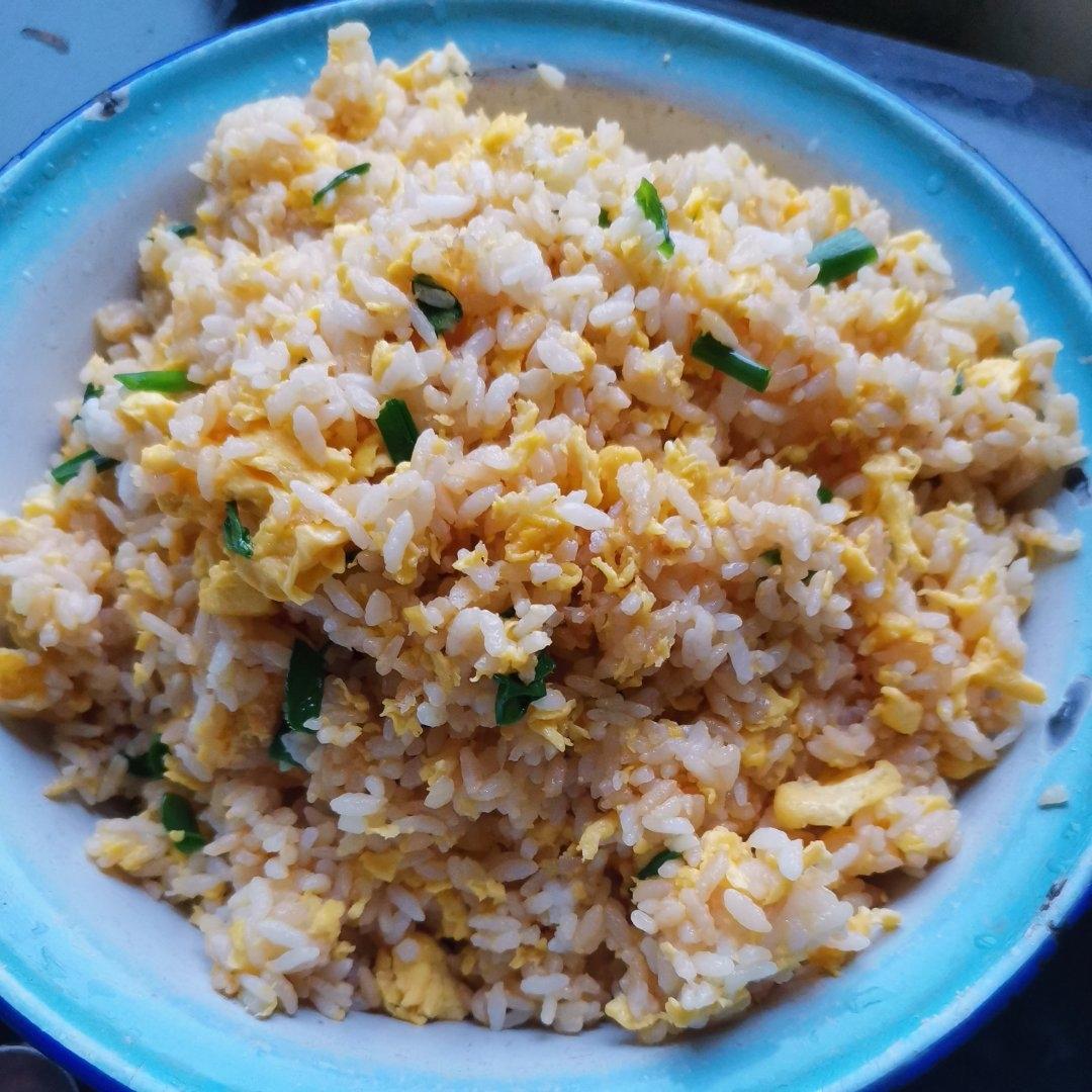 酱油炒饭(超级简单)