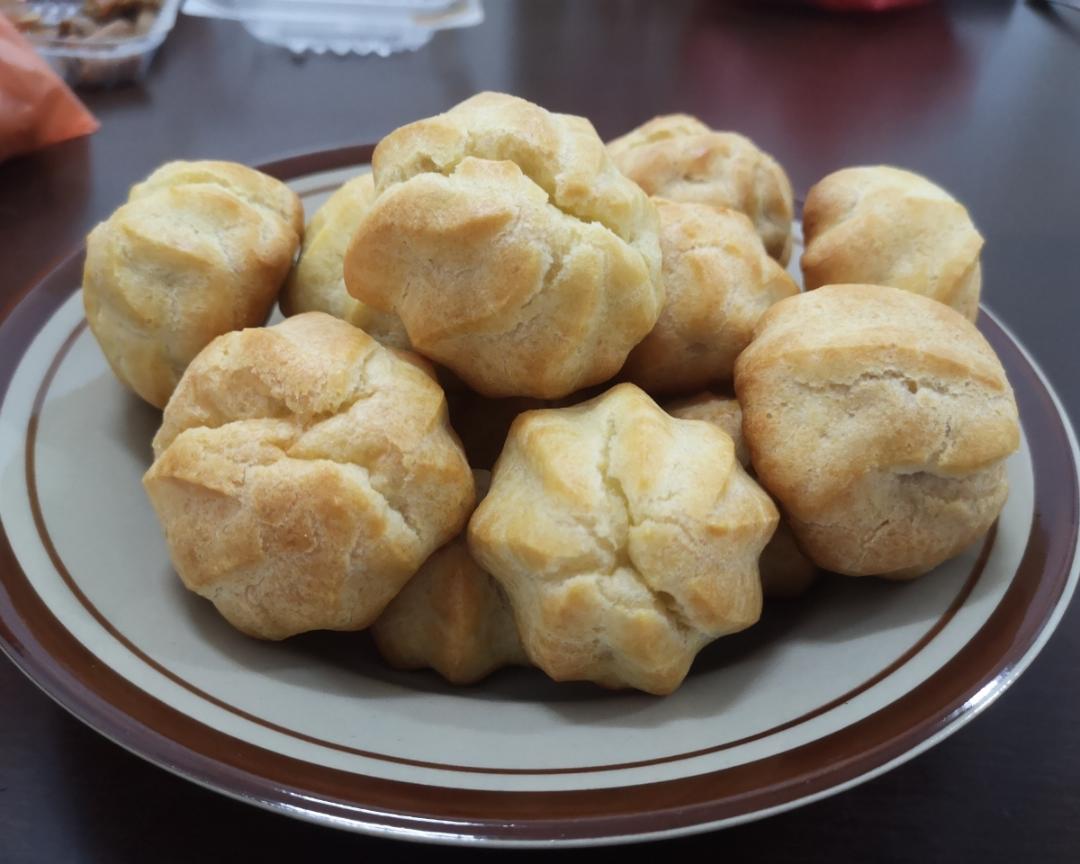 泡芙 with 巧克力內馅