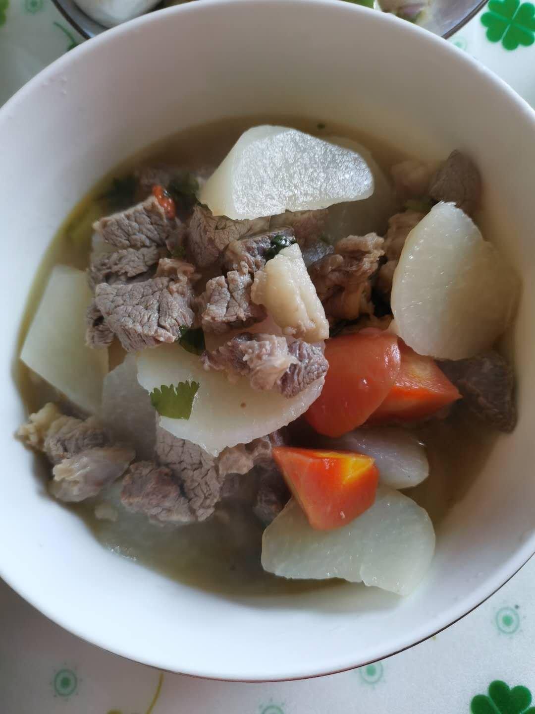 清炖萝卜牛腩汤（铸铁锅版）