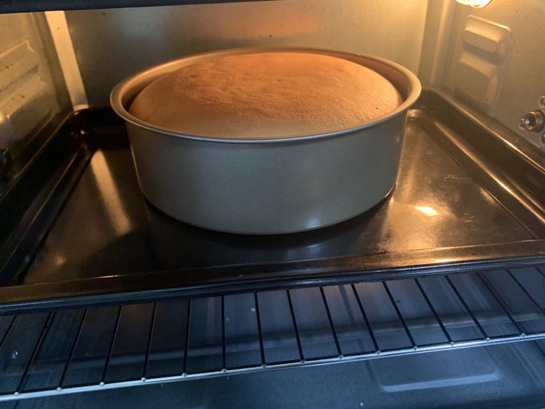 烤箱做蛋糕（戚风蛋糕的做法）