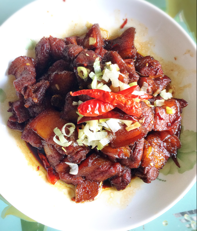 不焯水不放油的家常红烧肉