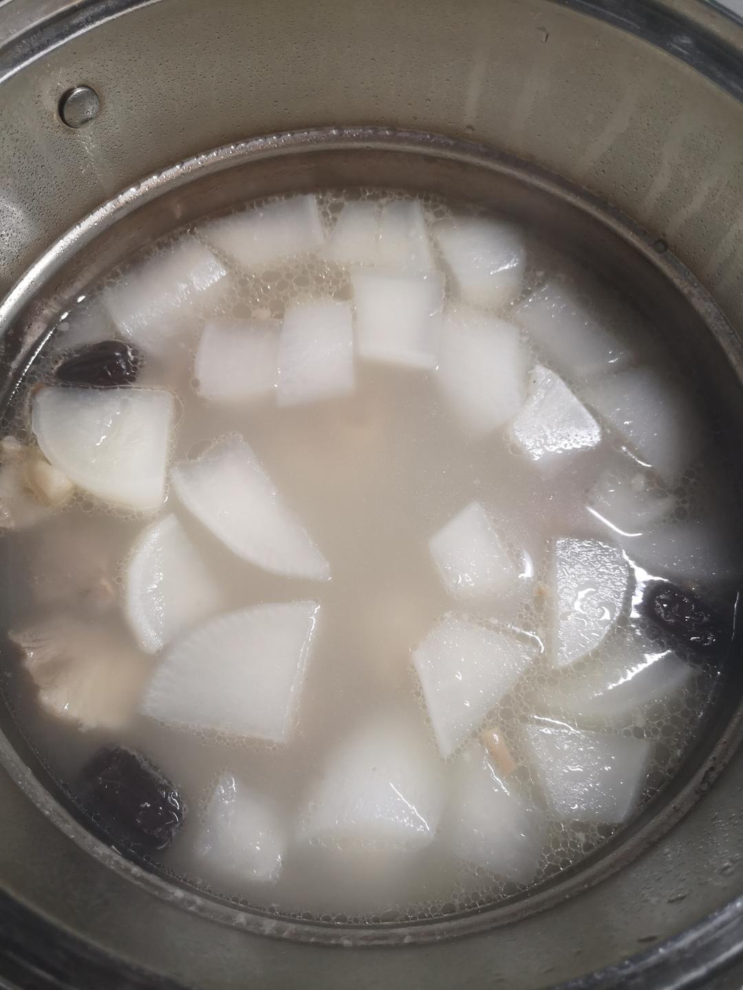 羊肉汤(炖萝卜)