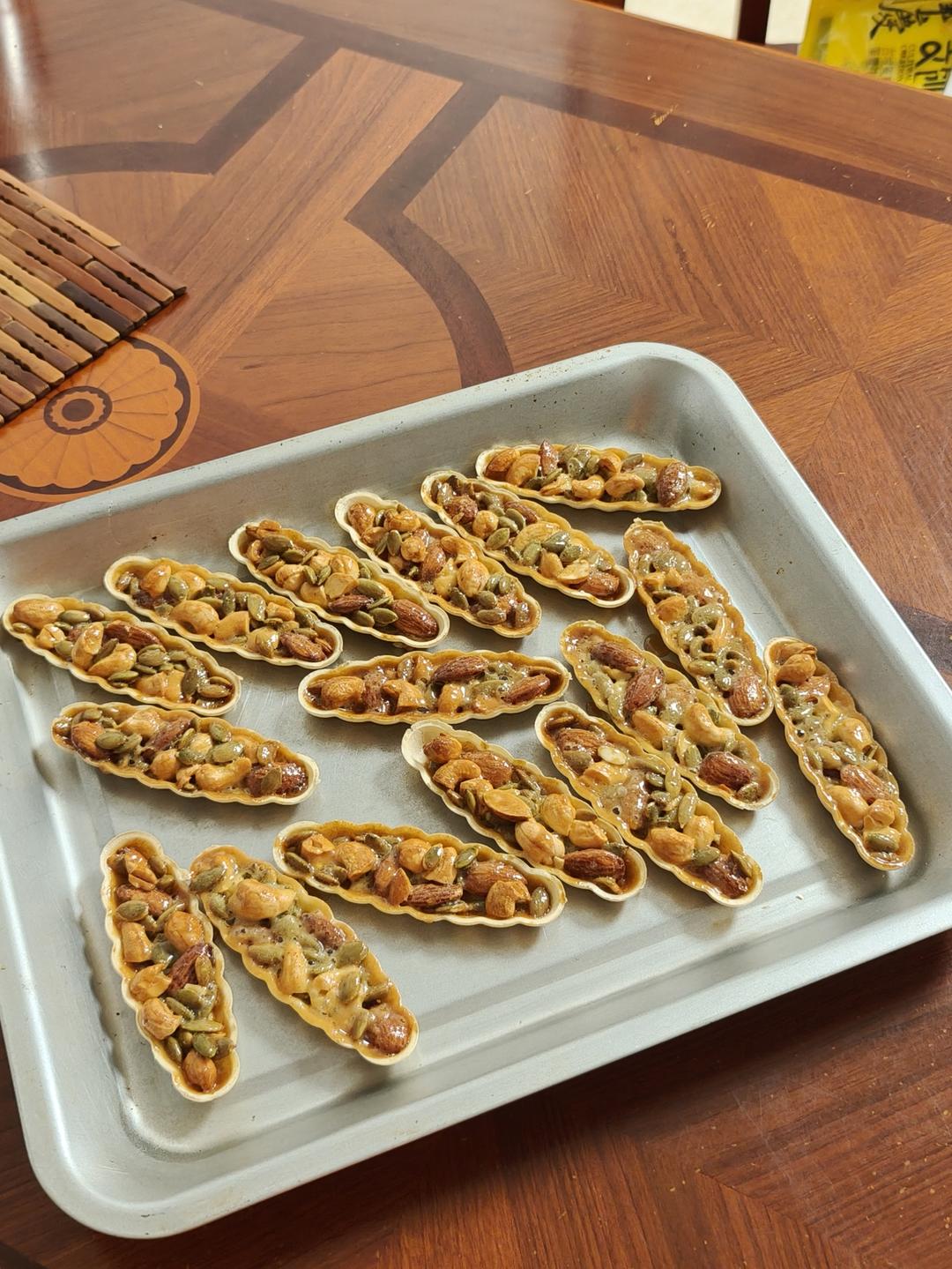 私房爆款‼️零难度自制 坚果糯米船