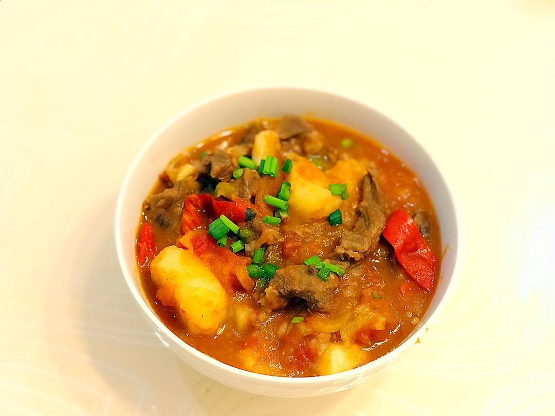 番茄炖带骨牛腩—Staub珐琅铸铁锅