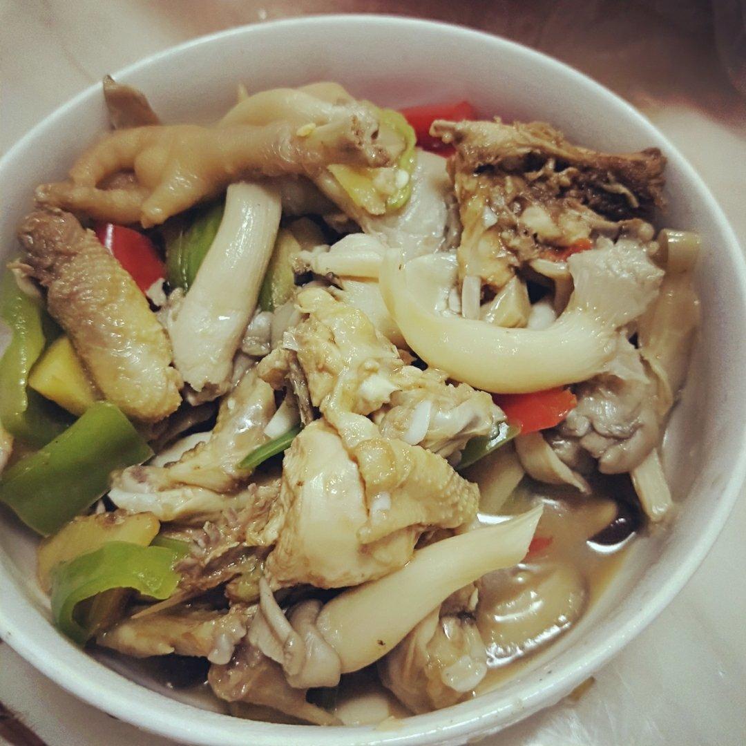 小公鸡炖🍄蘑菇（多种菌菇版）