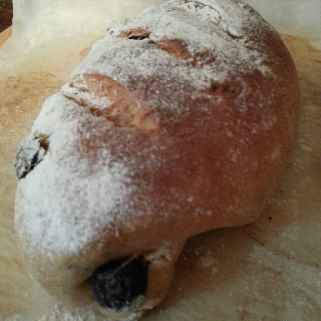 全麦葡萄干面包