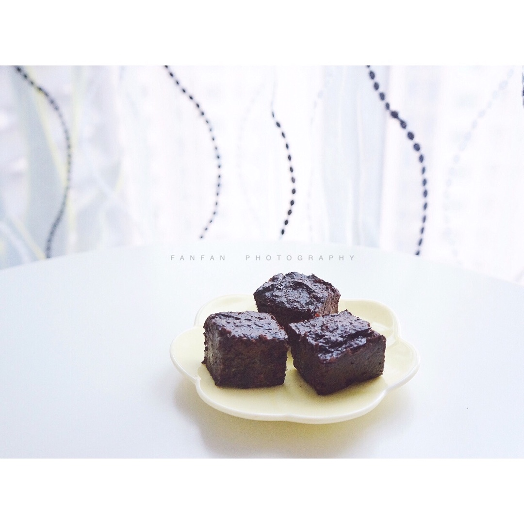 牛油果布朗尼（无油无面粉）<Avocado Brownies>