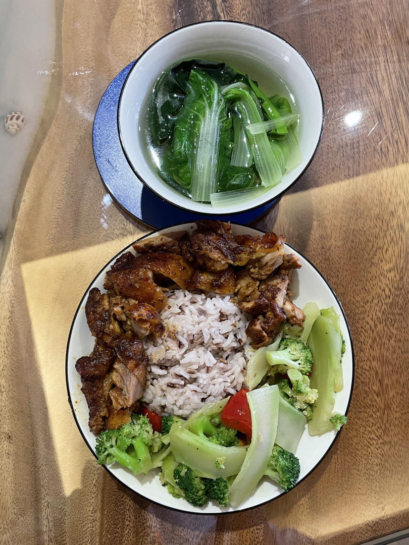 奥尔良烤鸡腿肉《超详细烤箱版》奥尔良烤肉  简单好做烤箱烤鸡肉