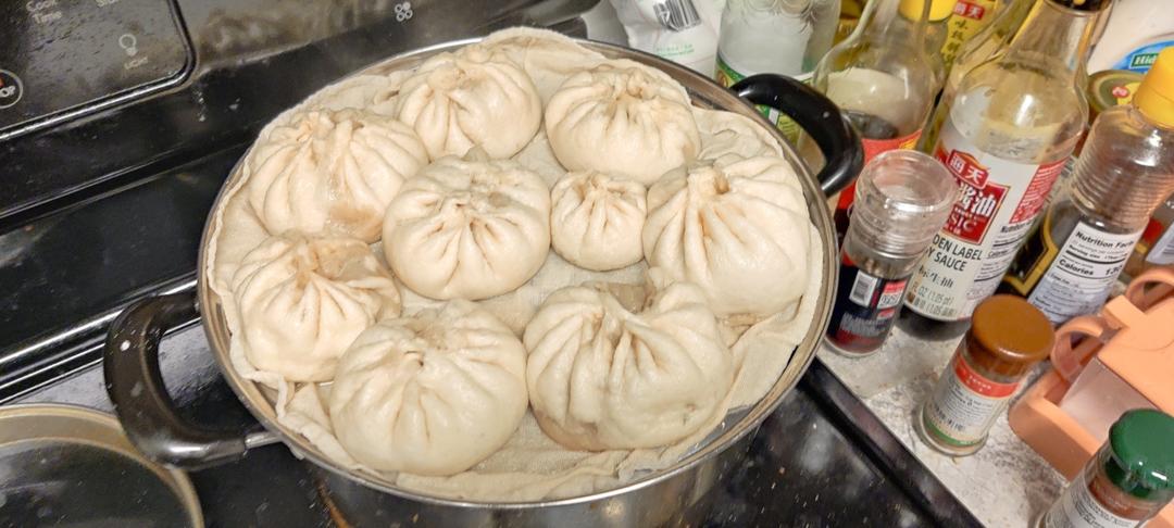 油菜香菇菜包