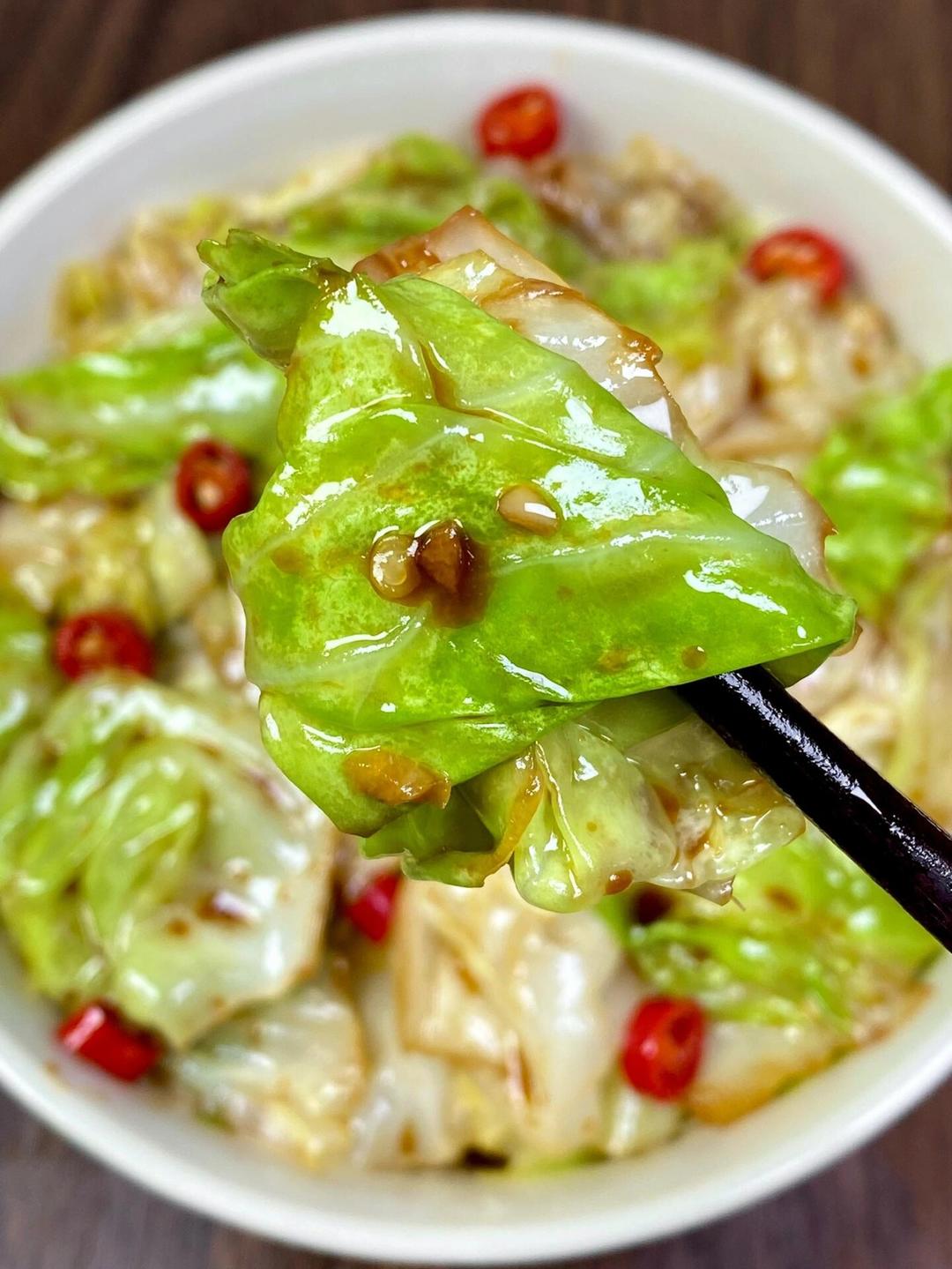 酸溜包菜的做法