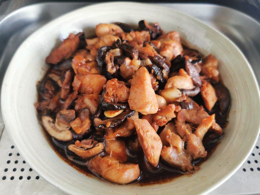 我一直一直做的一道菜，怎么做都好吃 | 香菇蒸鸡