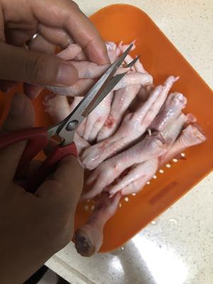 盐焗鸡爪爪的做法 步骤1