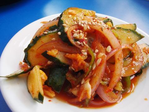 减脂韩式拌黄瓜 三时三餐的做法