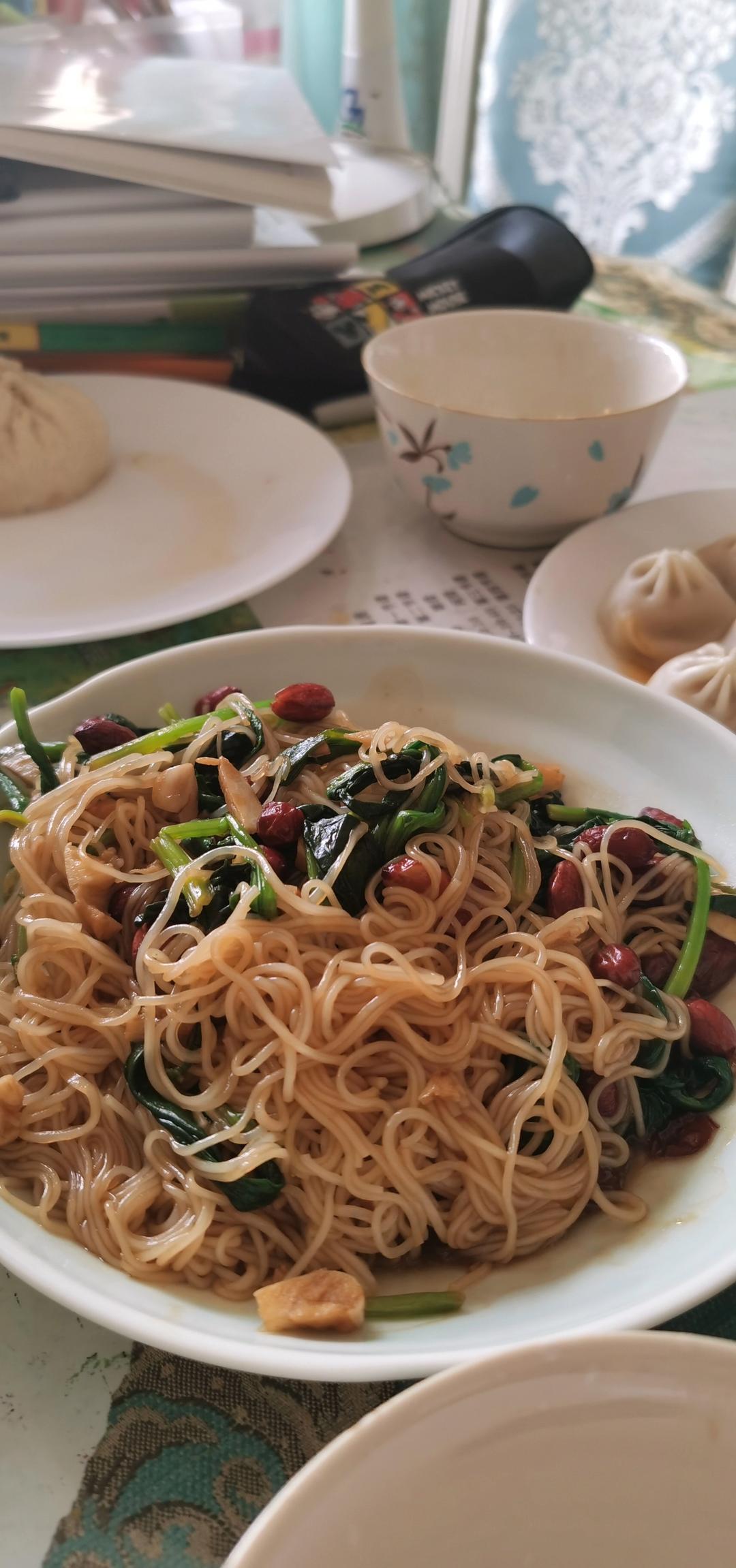 万能凉拌菜料汁（凉拌菠菜粉丝）
