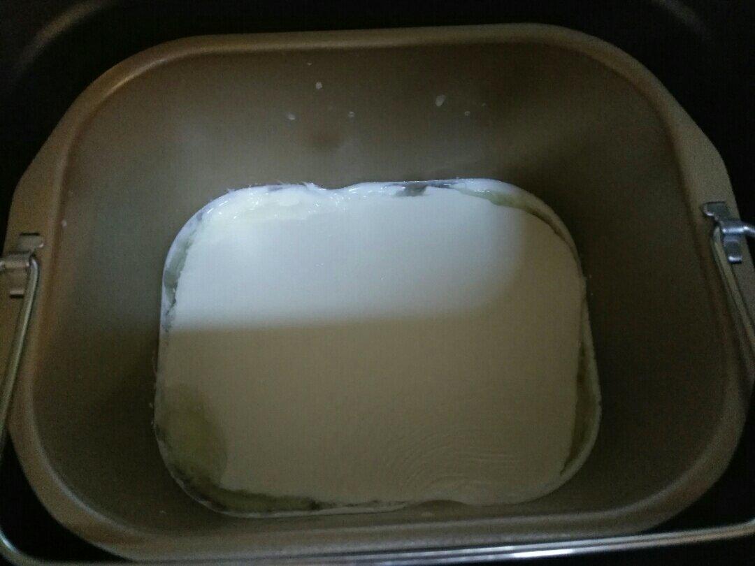 自制酸奶（面包机做美味酸奶）
