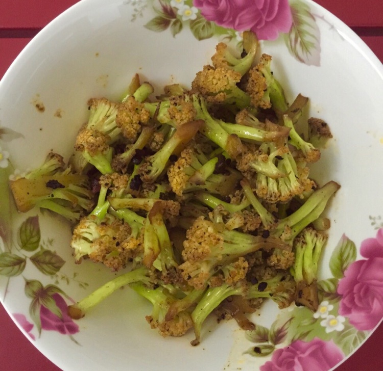 很“浪费”米饭的家常菜之一-------干锅菜花