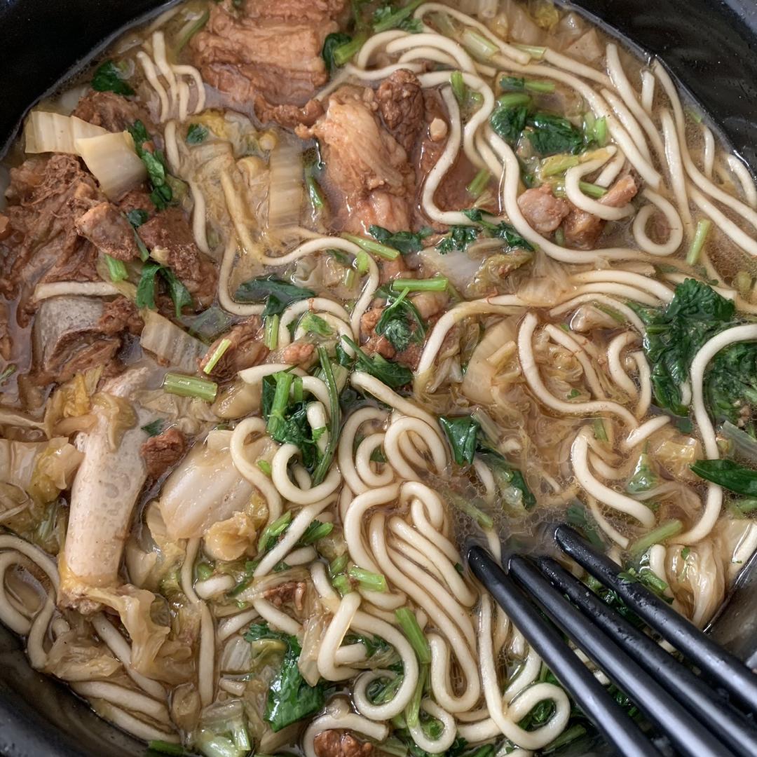 酸菜羊肉