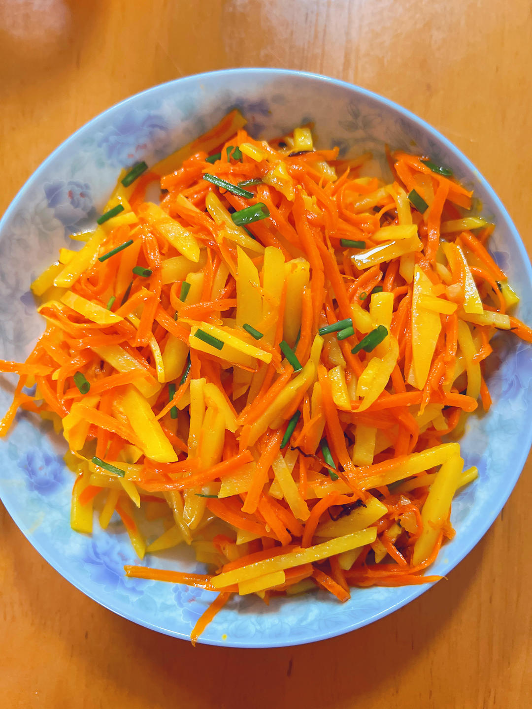 清炒双丝（土豆丝、胡萝卜丝）