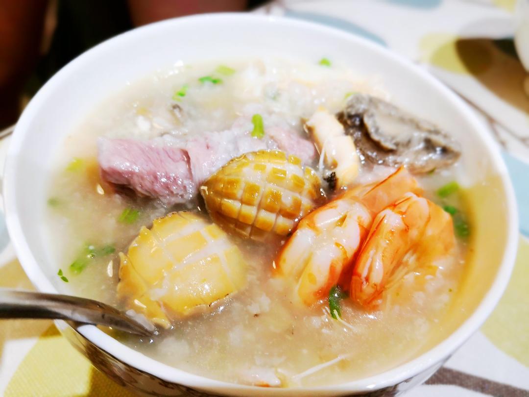 海鲜粥（潮汕砂锅粥）