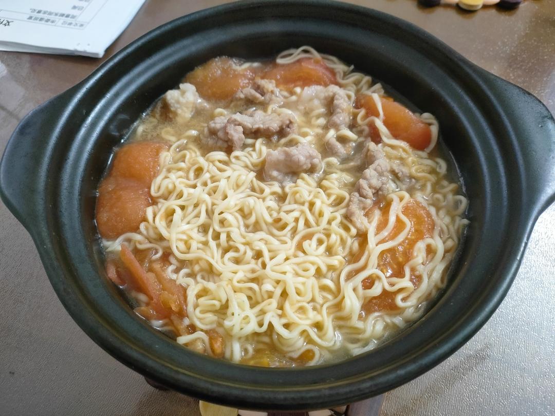 番茄滑肉煲｜肉片超级嫩滑！天冷来上一锅太暖了