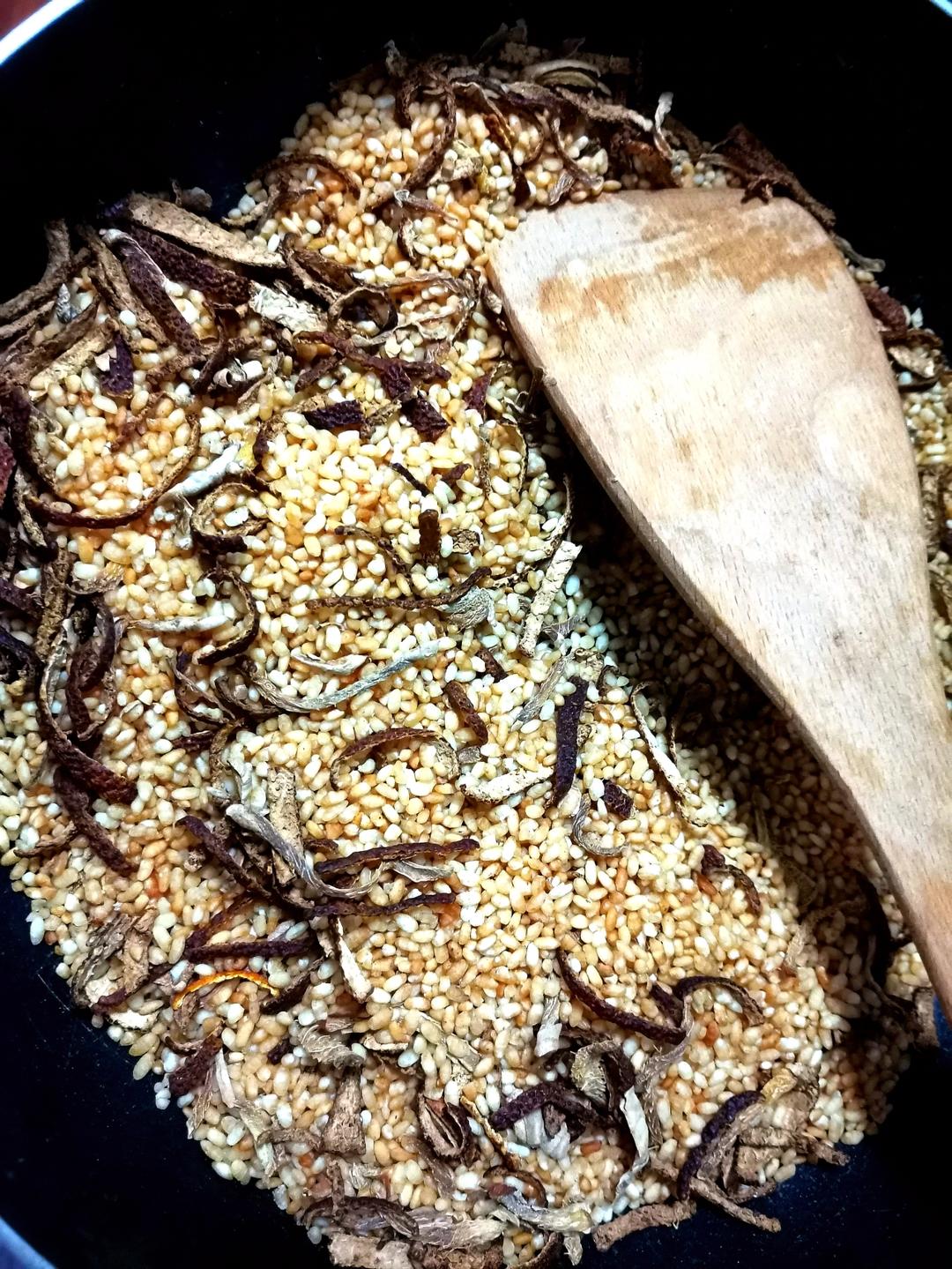 祛湿姜丝陈皮炒米茶