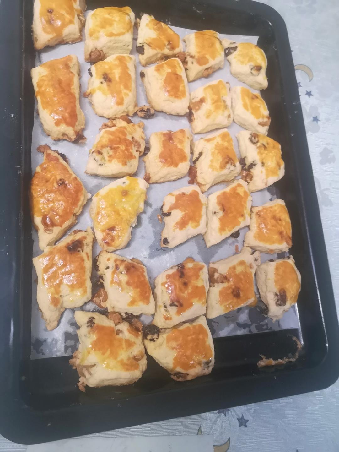 消耗淡奶油的司康