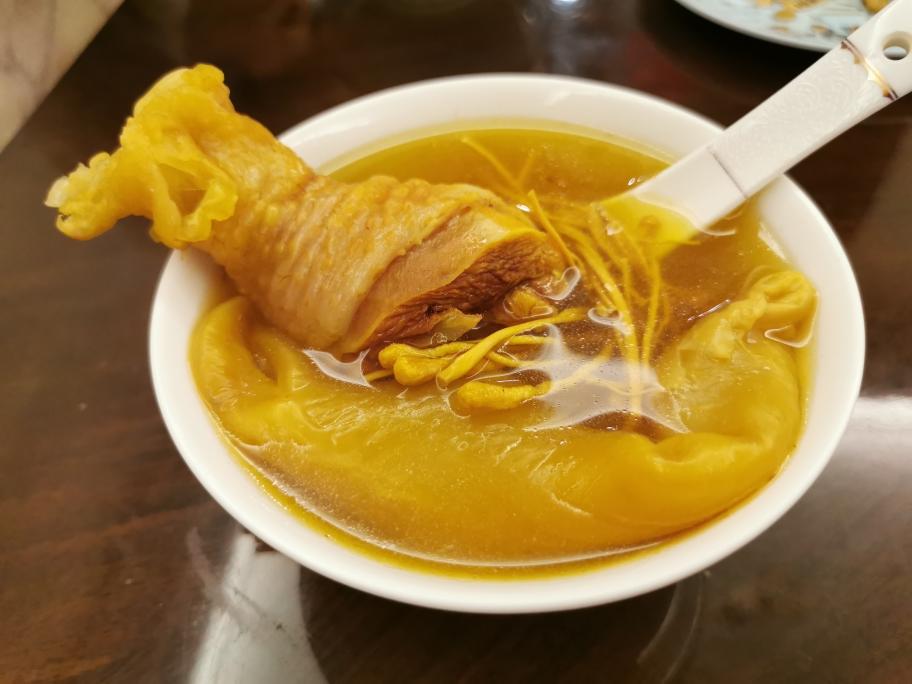 花胶虫草花炖鸡汤