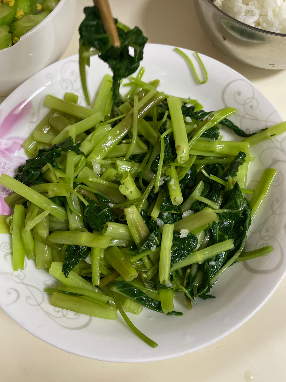 炝炒空心菜（不黑的秘密）