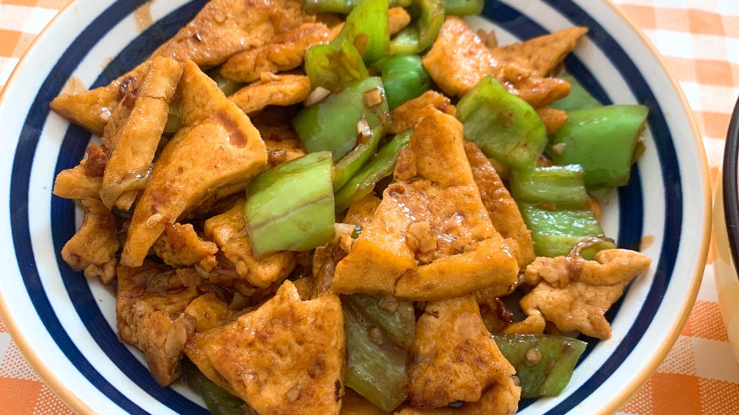 青椒炒豆腐