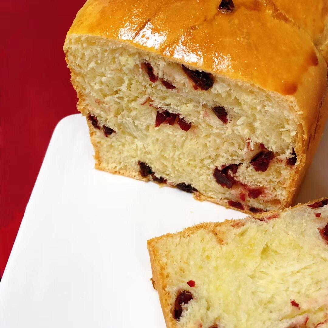 超好吃的黑芝麻蔓越莓吐司