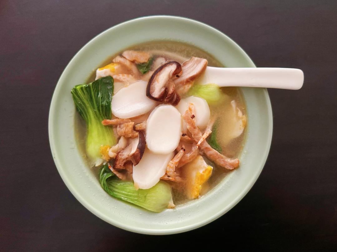 【妈妈的味道】青菜肉丝年糕汤
