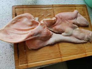 回锅猪头肉的做法 步骤1