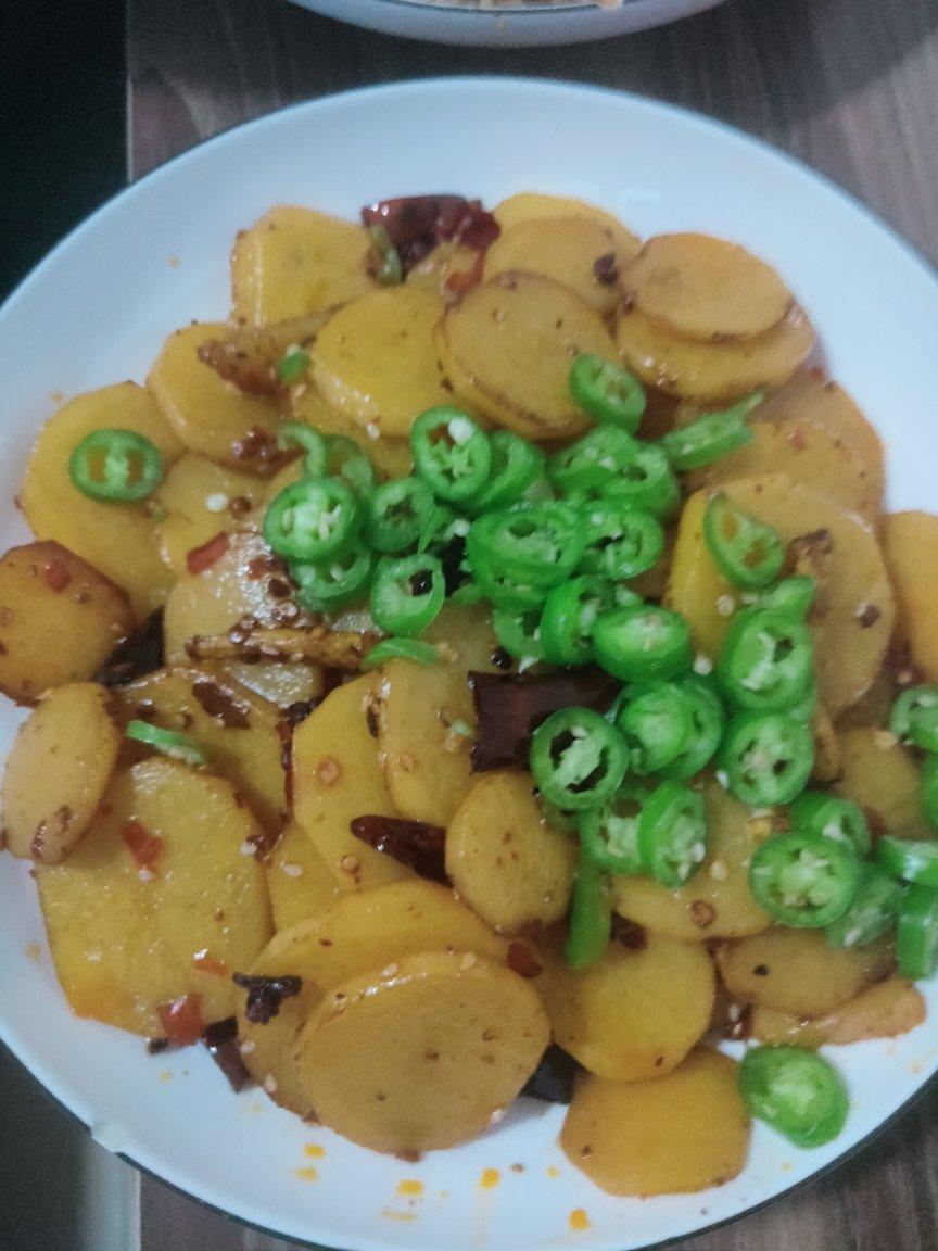 干锅土豆片