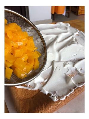 黄桃蛋糕卷的做法 步骤3