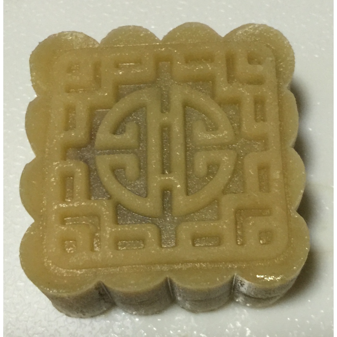 广式月饼－－蛋黄豆沙月饼