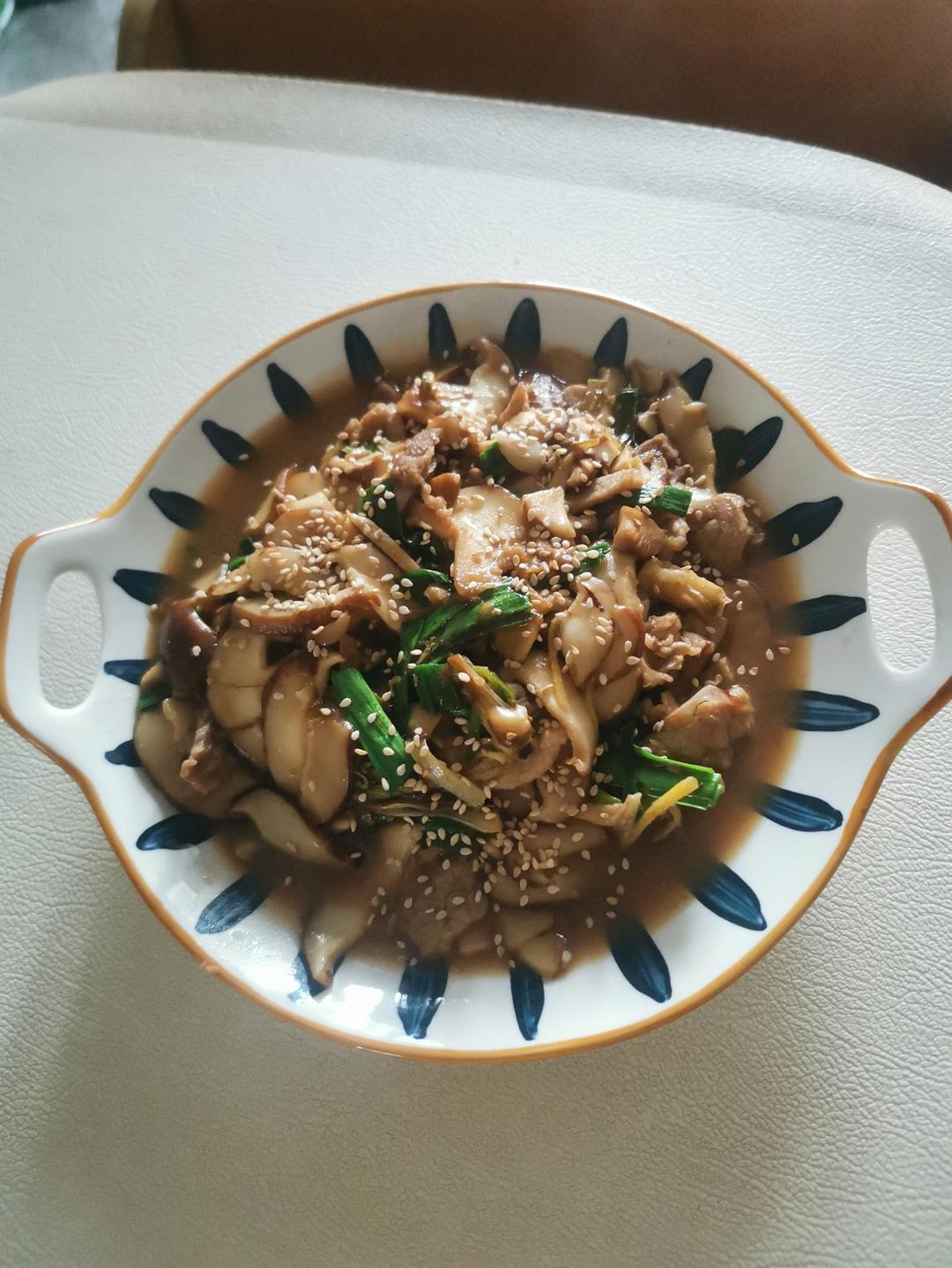香菇炒瘦肉